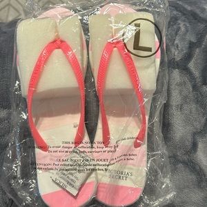 Victoria’s Secret flip flops